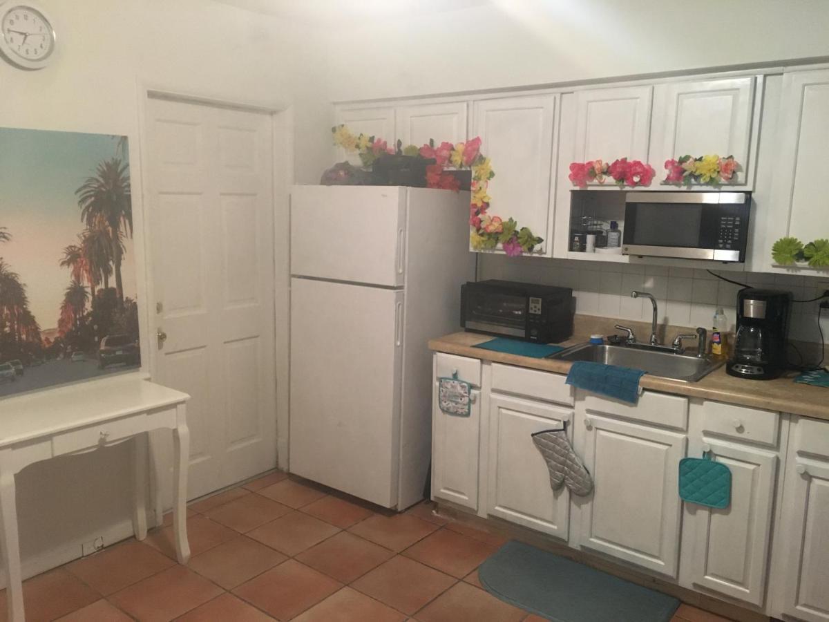 Zen Women'S Hostel Форт Лодърдейл Екстериор снимка